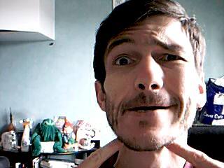 En fait, j'ai un fond d'asthme et une bronchite qui dure...  